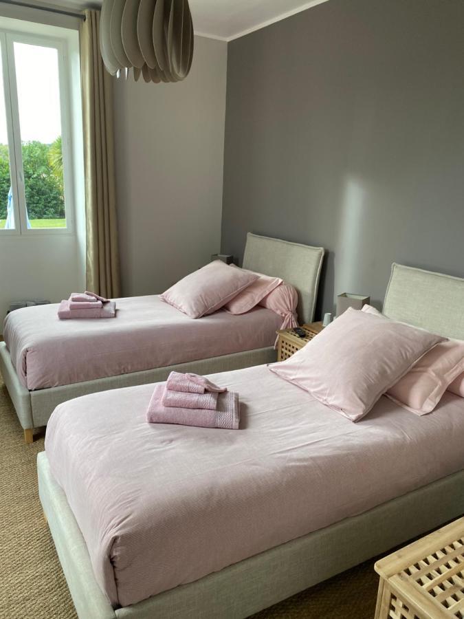 Domaine Des Deux Rivieres Bed and Breakfast Meilhan-sur-Garonne Exteriör bild